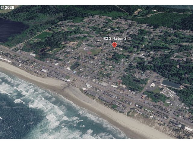 102 S HARBOR St, Rockaway Beach, OR 97136