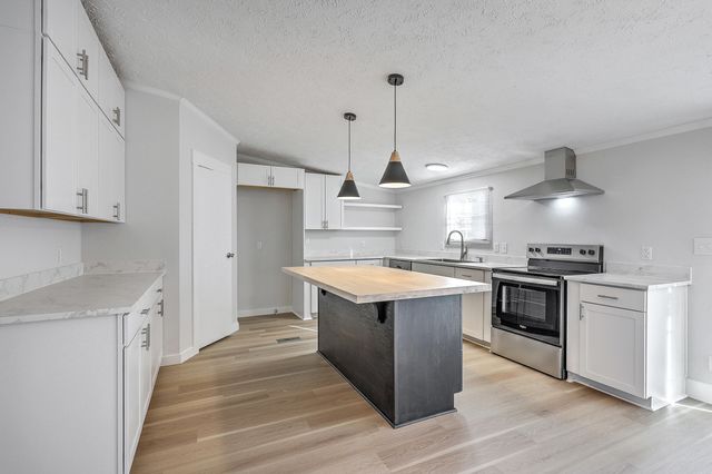 860 Toney Bay Road, Holly Hill, SC 29059