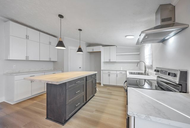 860 Toney Bay Road, Holly Hill, SC 29059