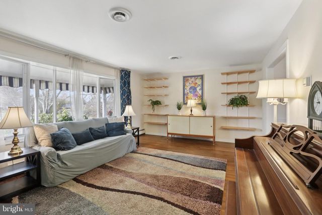 980 BEAR TAVERN RD, Ewing, NJ 08628