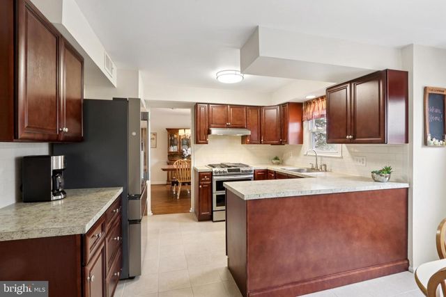 980 BEAR TAVERN RD, Ewing, NJ 08628