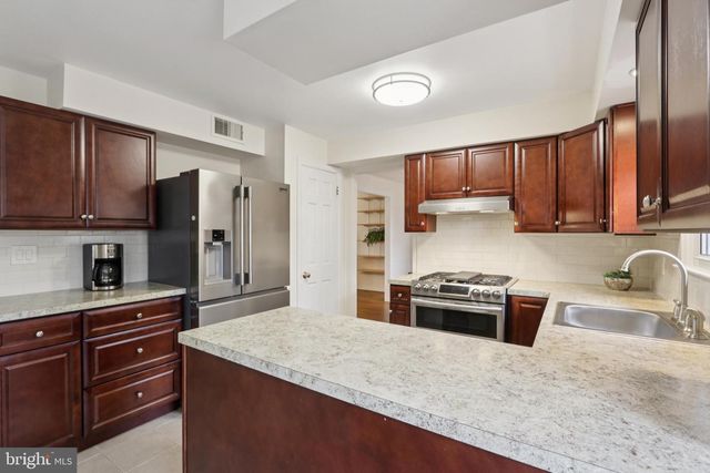 980 BEAR TAVERN RD, Ewing, NJ 08628