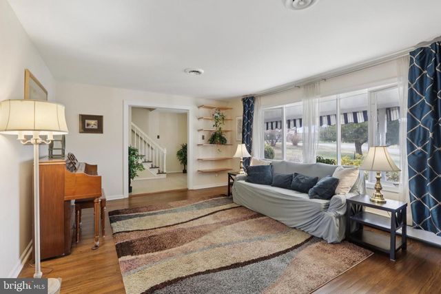 980 BEAR TAVERN RD, Ewing, NJ 08628