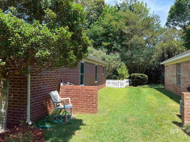 6 Mccue Circle, Fairhope, AL 36532