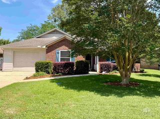 6 Mccue Circle, Fairhope, AL 36532