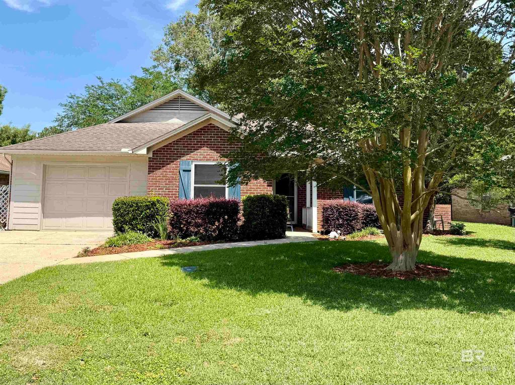 6 Mccue Circle, Fairhope, AL 36532