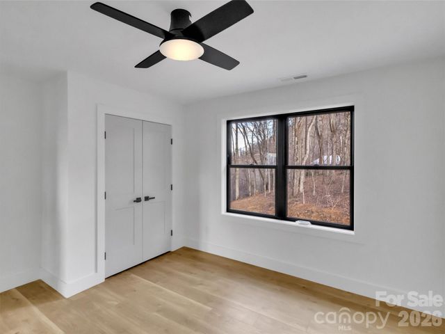 1351 Old Country Road, Waynesville, NC 28786