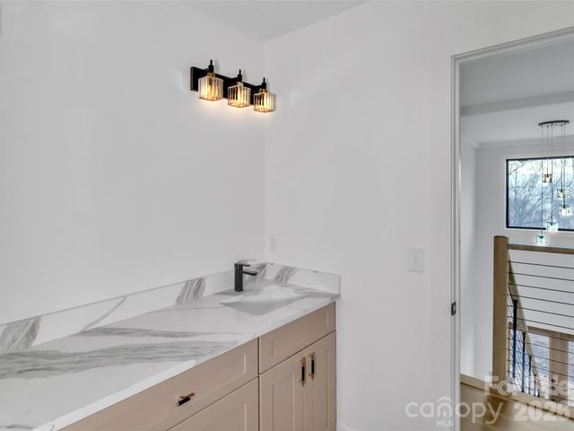 1351 Old Country Road, Waynesville, NC 28786