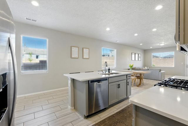 10685 Aspiration Lane SW, Albuquerque, NM 87121