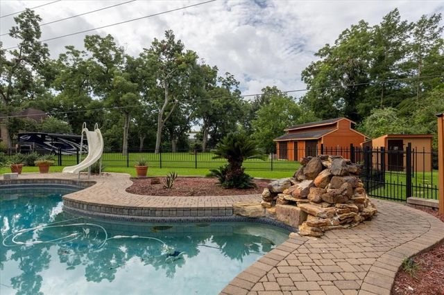 4723 Pecan Lake Court, Richmond, TX 77406
