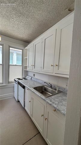 1507 N Nevada Avenue 1, Colorado Springs, CO 80907