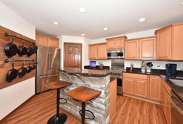 414 Yosemite AVENUE, Hartford, WI 53027