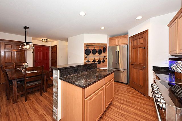 414 Yosemite AVENUE, Hartford, WI 53027