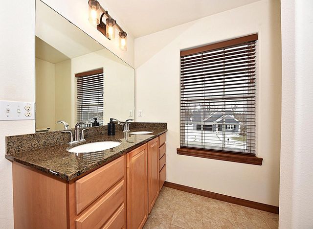 414 Yosemite AVENUE, Hartford, WI 53027