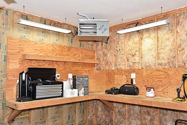 414 Yosemite AVENUE, Hartford, WI 53027