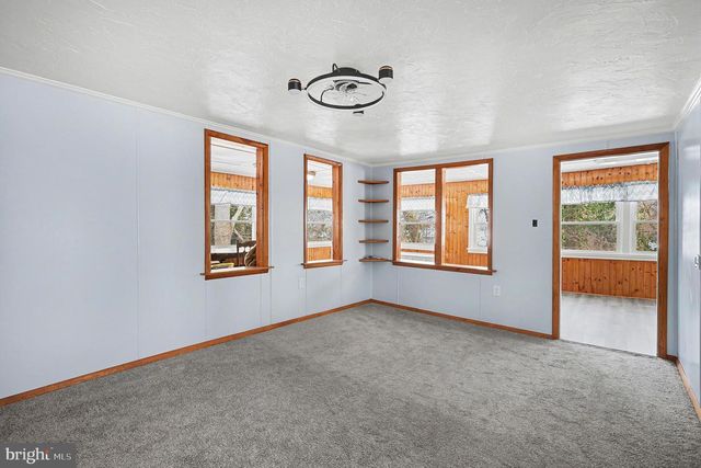 140 MURPHYS HOLLOW LN, Wrightsville, PA 17368