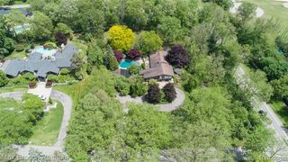 20 Martell Drive, Bloomfield Hills, MI 48304