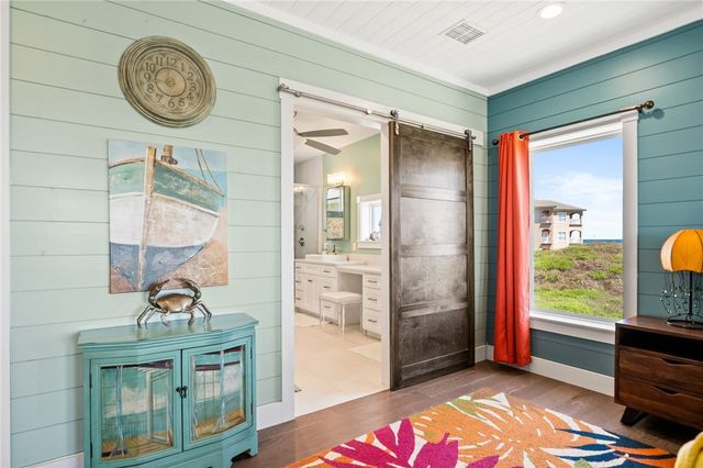 121 Bikini Dr, Port Aransas, TX 78373