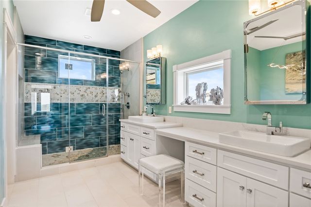 121 Bikini Dr, Port Aransas, TX 78373