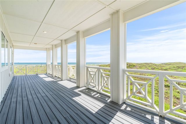 121 Bikini Dr, Port Aransas, TX 78373