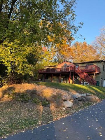 710 W Blackhawk DRIVE, Fort Atkinson, WI 53538