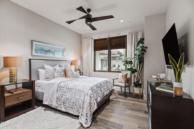 7235 N MOCKINGBIRD Lane, Paradise Valley, AZ 85253