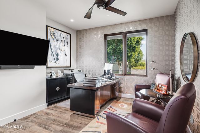 7235 N MOCKINGBIRD Lane, Paradise Valley, AZ 85253