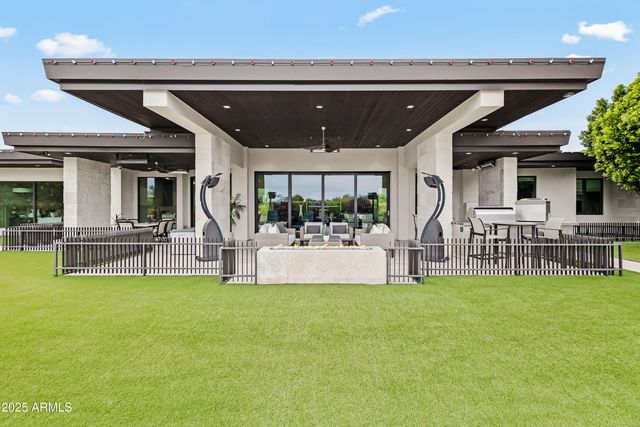 7235 N MOCKINGBIRD Lane, Paradise Valley, AZ 85253