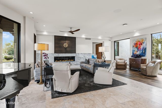 7235 N MOCKINGBIRD Lane, Paradise Valley, AZ 85253