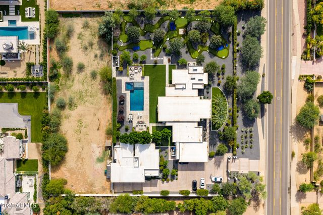 7235 N MOCKINGBIRD Lane, Paradise Valley, AZ 85253