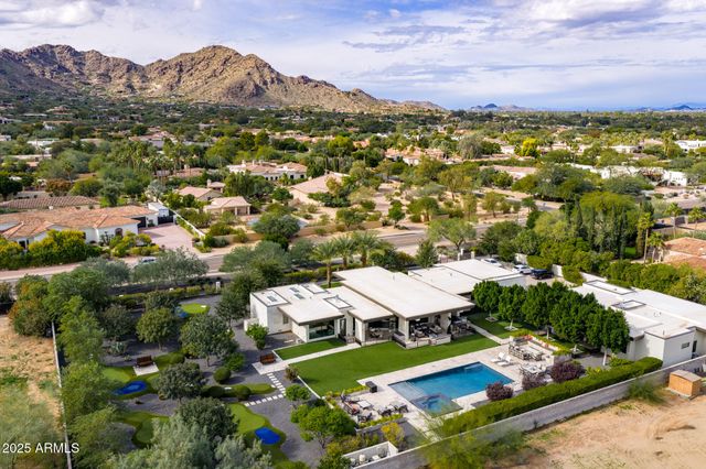 7235 N MOCKINGBIRD Lane, Paradise Valley, AZ 85253