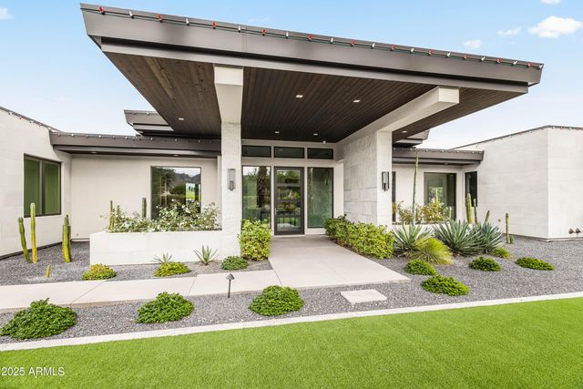 7235 N MOCKINGBIRD Lane, Paradise Valley, AZ 85253