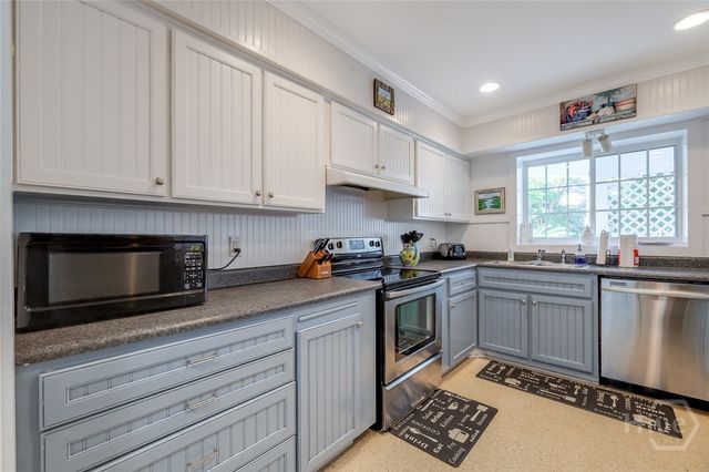 5 10th Street, Tybee Island, GA 31328