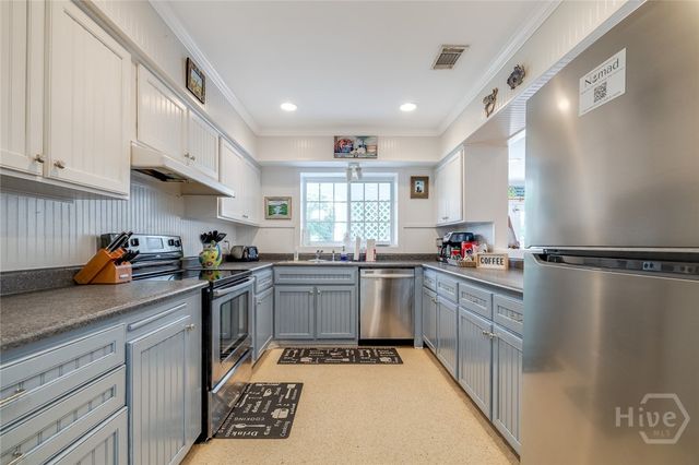 5 10th Street, Tybee Island, GA 31328