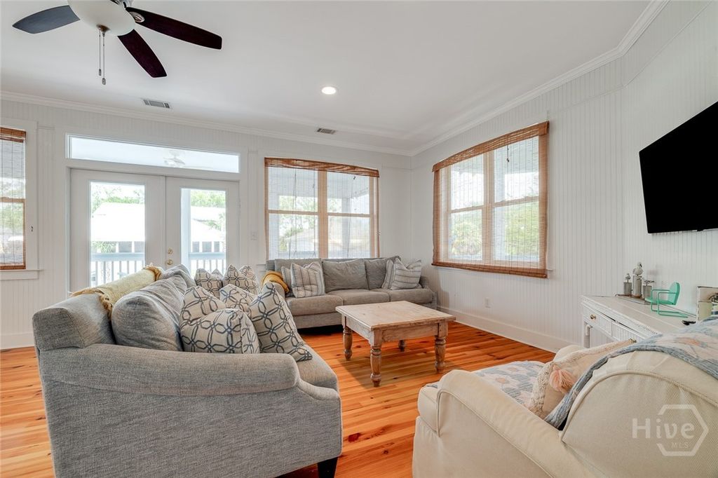 Image 28 of property listing at 5 10th Street, Tybee Island, GA 31328