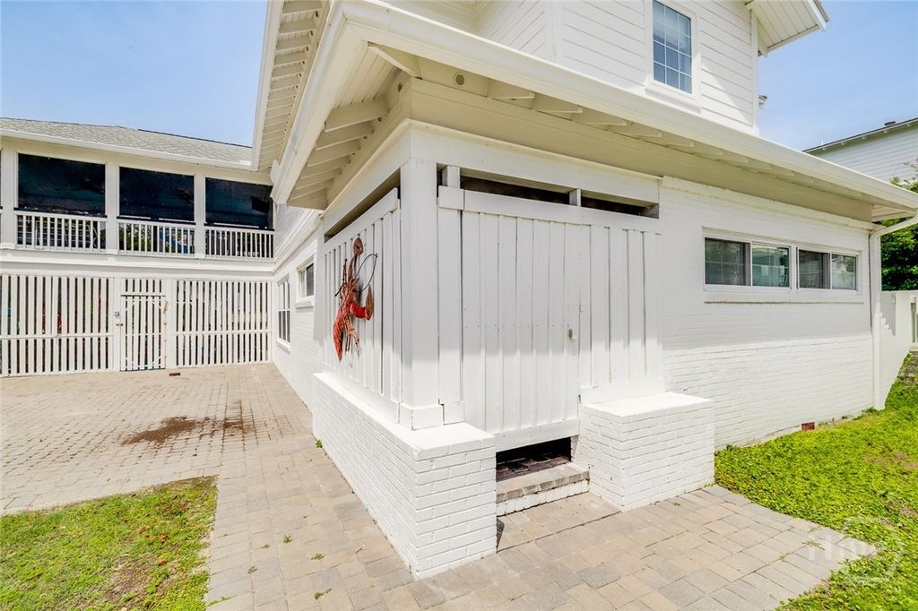 Image 39 of property listing at 5 10th Street, Tybee Island, GA 31328