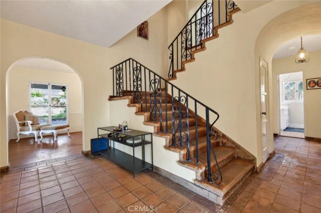 6604 Valmont Street, Tujunga, CA 91042