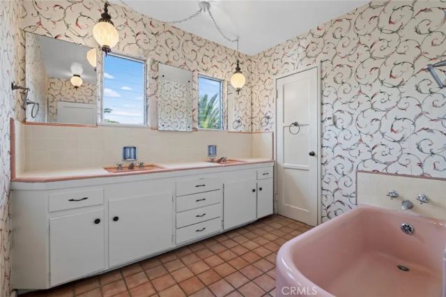 6604 Valmont Street, Tujunga, CA 91042