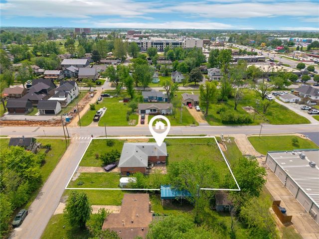 201 NW G Street, Bentonville, AR 72712