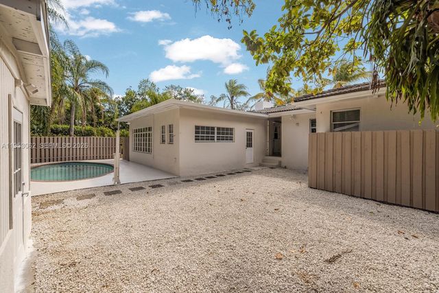 11803 NE 11 Ave, Biscayne Park, FL 33161