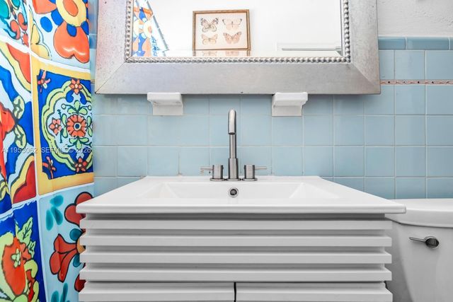 11803 NE 11 Ave, Biscayne Park, FL 33161