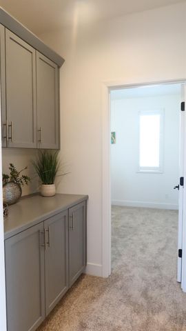 4254 Oak Knoll Road, Madera, CA 93636