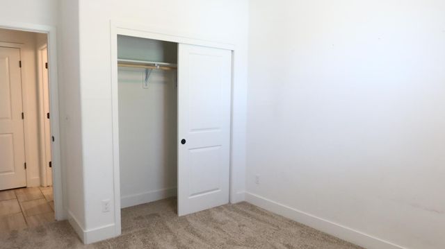 4254 Oak Knoll Road, Madera, CA 93636