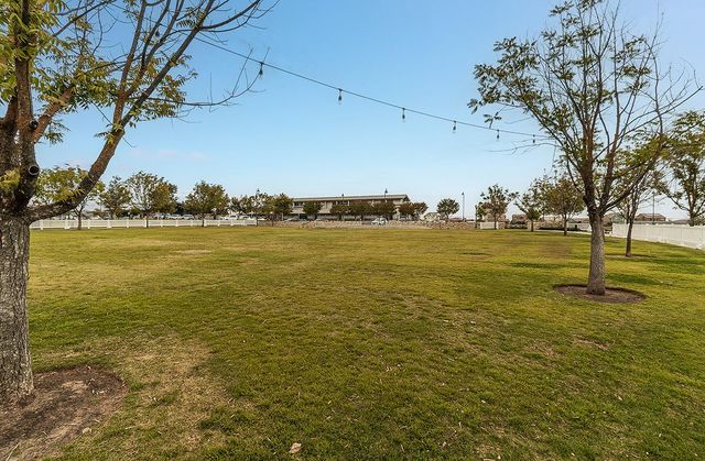 4254 Oak Knoll Road, Madera, CA 93636