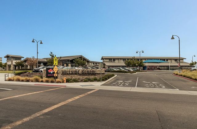 4254 Oak Knoll Road, Madera, CA 93636