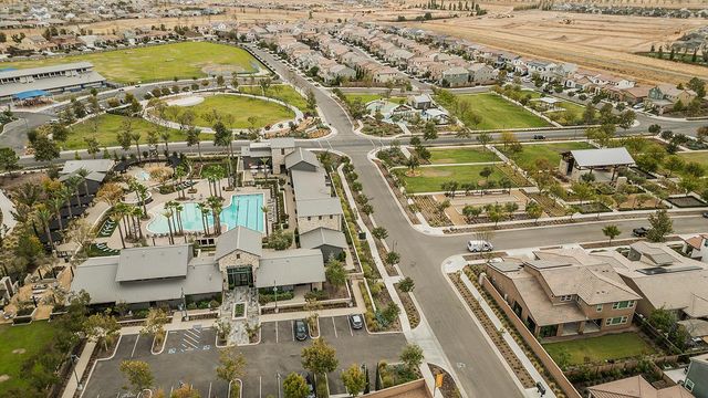 4254 Oak Knoll Road, Madera, CA 93636