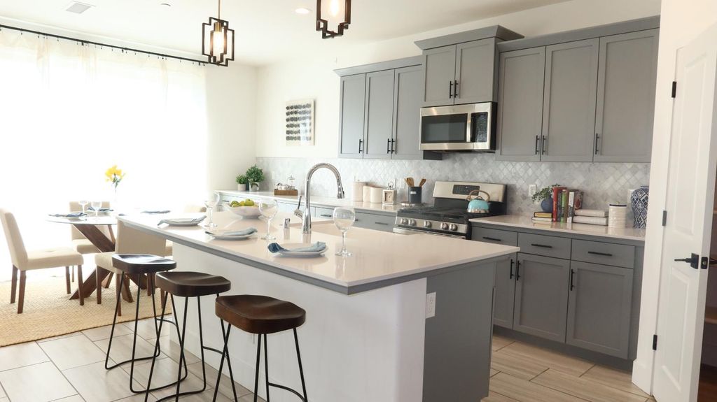 Image 11 of property listing at 4254 Oak Knoll Road, Madera, CA 93636