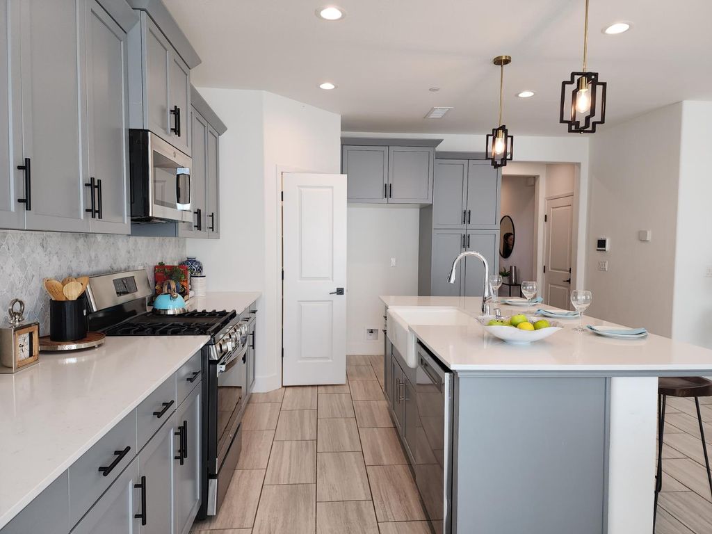 Image 12 of property listing at 4254 Oak Knoll Road, Madera, CA 93636