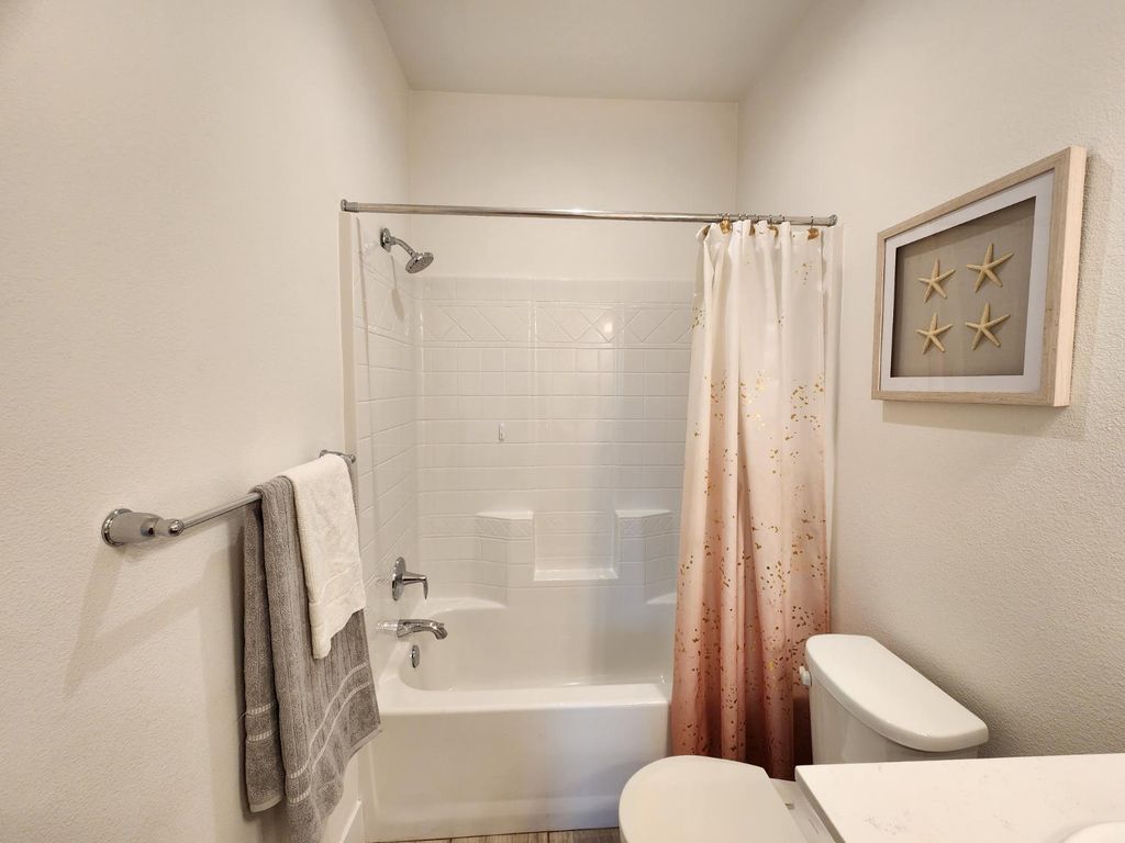 Image 24 of property listing at 4254 Oak Knoll Road, Madera, CA 93636