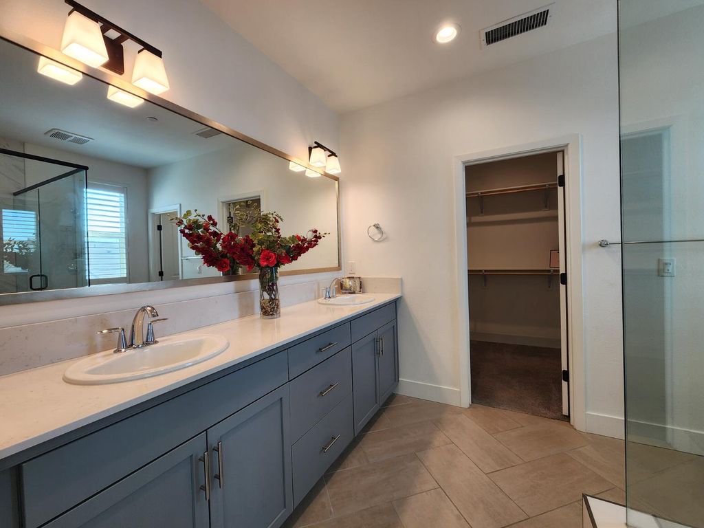 Image 27 of property listing at 4254 Oak Knoll Road, Madera, CA 93636